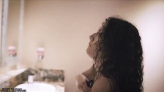 When Liv is going out for supper with her spouse, that babe truly, TRULY loves the waitor. So this babe goes to the water closet and winks him to come over. Quickie!