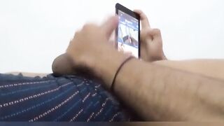 Me masturbo viendo vídeos porno ????