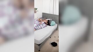 I've sex with my stepfather, this chab fills my vagina with milk.