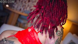 3 Large Butt Hoes Bang Renowned Rapper After This guy Threw 20K On 'em At The Club