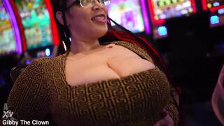 Super Duper Wench Gets Screwed Throughout The Walls At Celebrated Hotel In Vegas By A Clown