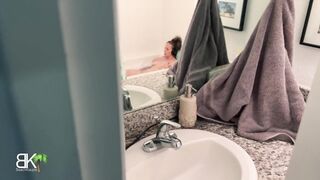 Cheating wife pays plumber with SNATCH and CUM FACIAL