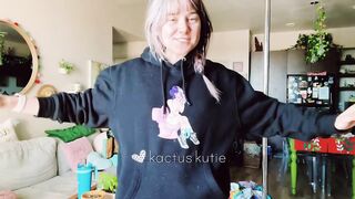 showing u my perspired shirt after my walk (FULL EPISODE)