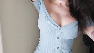 One of my favourite dresses ever. I can wear it with or out of, everything for a multiformity of occasions.