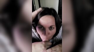 J'en avais trop envie, je n'ai pas pu resister. Pipe dans son bureau