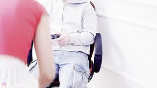 Moja przyrodnia siostra przeszkadza mi w graniu - POLSKIE DIALOGI