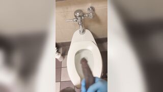 Had to Void urine at WORK and got EXCITED!! •groaning•