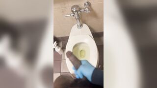 Had to Void urine at WORK and got EXCITED!! •groaning•