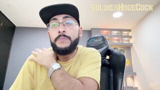 The pretty and immoral LindaHouston comes to visit me and ends up sucking my dong and butt!