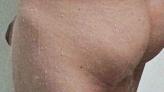 Maintenance in the shower. Inevitable to masturbate