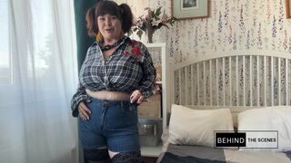 Hawt Curves & Roleplay Magic: Behind My Spicy Bedroom Photoshoot!