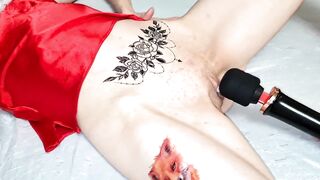 Christmas Magic Present Going Unfathomable in Her Twat