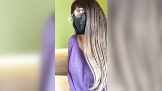 Patrón se COJE A SU SIRVIENTA en el cuarto de su MADASTRA