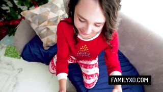 Concupiscent teen suggests her virgin cunt to stepdaddy