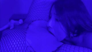 NOCHE LÉSBICA CON MI MEJOR AMIGA, ME ENCANTA CUANDO NOS CHUPAMOS LOS COÑOS HASTA CORRERNOS