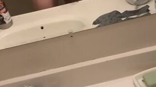 Large Schlong White Male Cums Everywhere