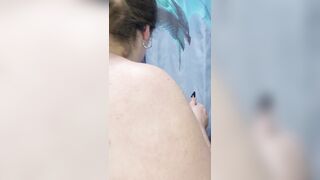 The Camera Unintentionally Started and Caught an Oblivious Kitten Putting Away Her Piercing Jewelry