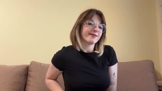 Pretty brunette hair shows off her lush titties