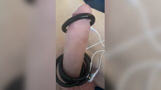 Toys for the large boyz resulted in massive cum.