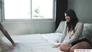 See this 2 sexually excited brunette hair lesbo giving a kiss every other passionately