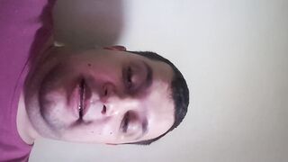 am dat bani la o curvă