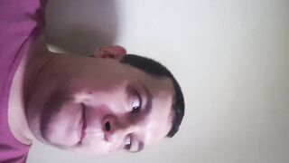 am dat bani la o curvă