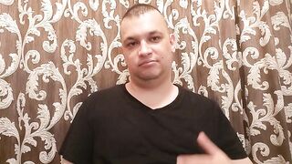 curva pe bani Romania cat costă virginitatea unei femei în Romania