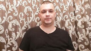 curva pe bani Romania cat costă virginitatea unei femei în Romania