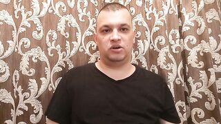 curva pe bani Romania cat costă virginitatea unei femei în Romania