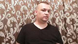 curva pe bani Romania cat costă virginitatea unei femei în Romania