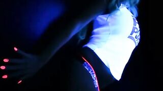 Samantha Saint gets off in this super sexy ebony light solo