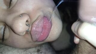 dad cum on my lips, this chab jerked in face off until that guy cum right on my large lips‍