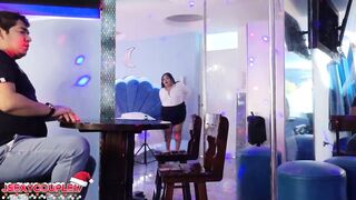 The most excellent place where hotties get exposed on Christmas Eve, I screwed the waitress