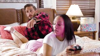 Modern-day Sins - This chab Can't Resist This Hawt Hotty's Butt Whilst Gaming! Nearly Get Caught!