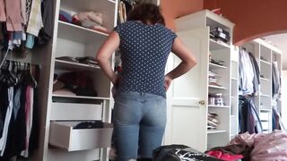 I costume in jeans so my stepson can cum twice in my booty, I love his large penis