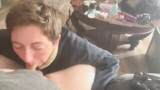 Short oral pleasure this babe feels me grow in her throat