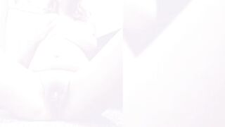 Showing off my hirsute mommy twat!