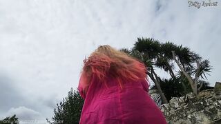 No PANTS in PUBLIC - A Chap Makes Her SQUIRT on a Street Bench - That babe Takes Him Home