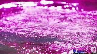 Smokin' hawt large titted brunette hair playgirl posing bare in the pool