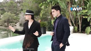 Me dejo follar por mi jefe y su amigo para que me suba el sueldo