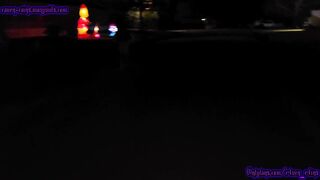 Gym rat can't resist dropping on her knees