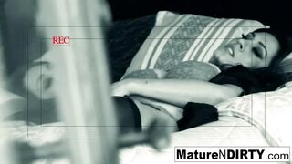 Brunette hair mother I'd like to fuck masturbating and screwing