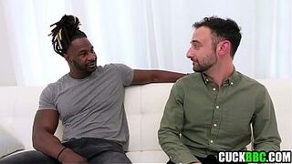 Cuck Spouse Asks BBC Bull To Fuck His Wife