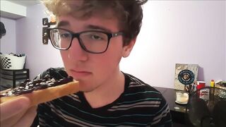 ASMR BLUEBERRY JAM TOAST WITH WHOLESOME ENDING.