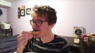 ASMR BLUEBERRY JAM TOAST WITH WHOLESOME ENDING.