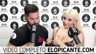 ELO PODCAST LE CHUPA LAS TETAS A LORE SOFIA