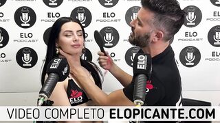 ELO PODCAST LE PEGA CON LA PALETA A ALMENDRA