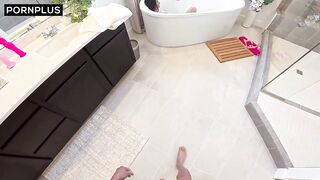 Latin babe Spinner Gets Her Snatch Flooded With Cum