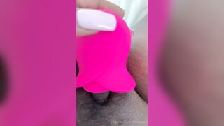 Large Nice-looking Clitoris Vs/ Rose ????