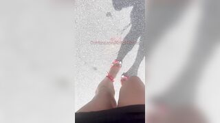 Hawt feet and white toes in heels in public come worship me bitch
